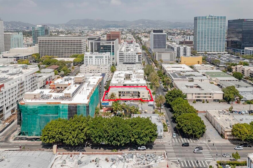 More Photos Of 741 S Hobart Blvd, Los Angeles Apartments For Sale