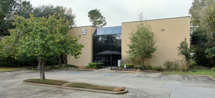 Primary Photo Of 5 Grogan's Park, The Woodlands Office For Lease