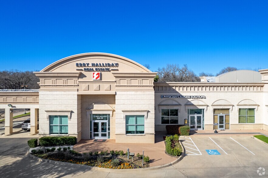 More Photos Of 1900 Ballpark Way, Arlington Medical For Lease