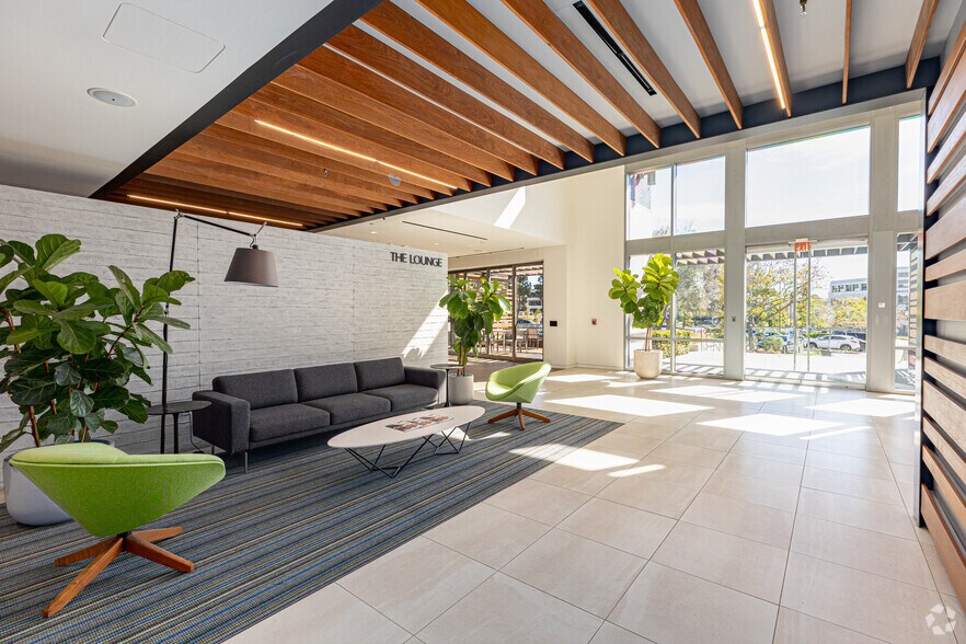 More Photos Of 12544 High Bluff Dr, San Diego Coworking Space