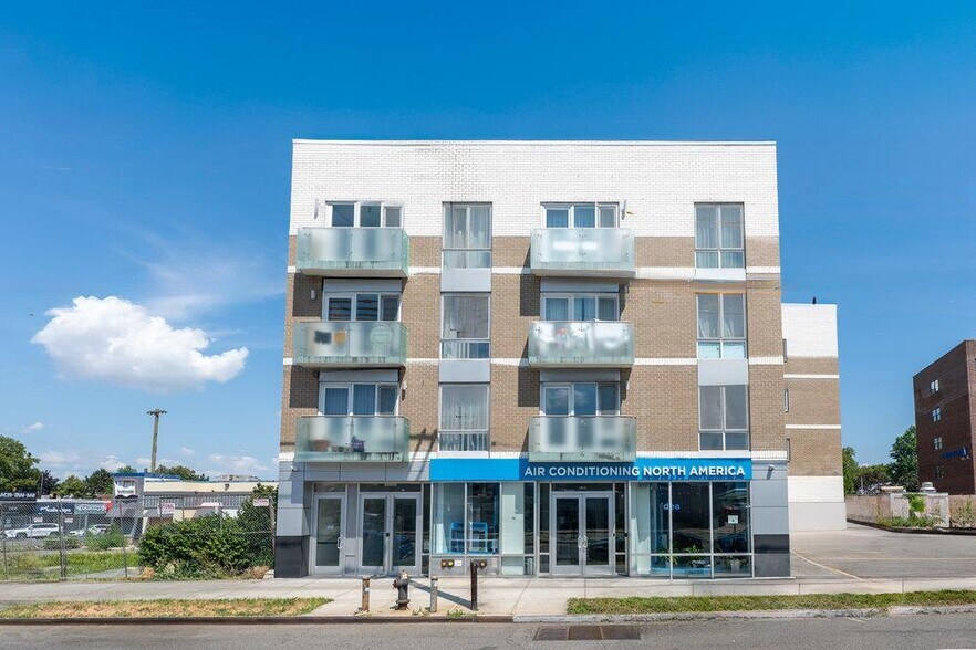 More Photos Of 15815 Union Tpke, Flushing Storefront Retail Residential For Sale