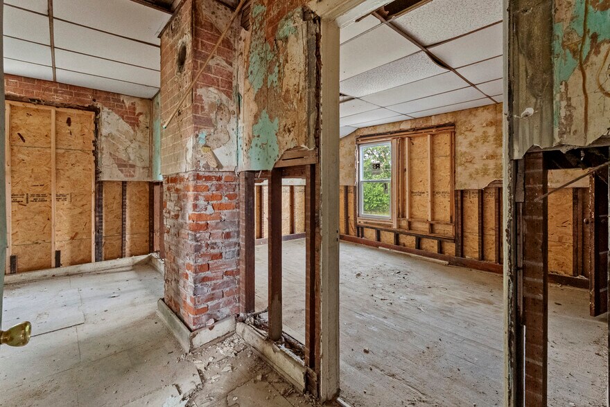 More Photos Of 330 N 29th St, Louisville Multifamily For Sale