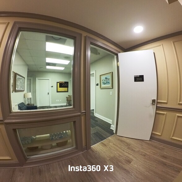More Photos Of 198 E Main St, Franklin Medical For Lease