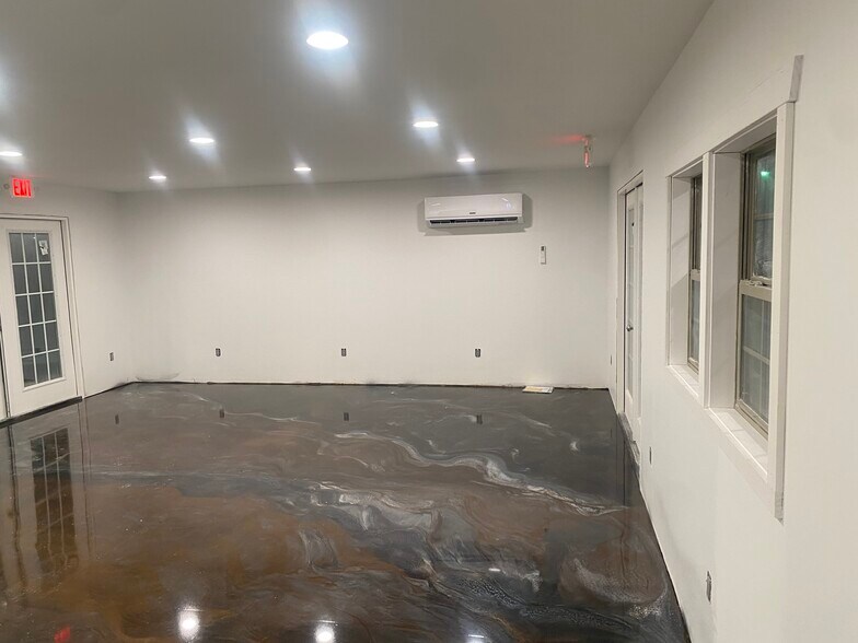 More Photos Of 4400 Calla rd, New Middletown Office For Lease