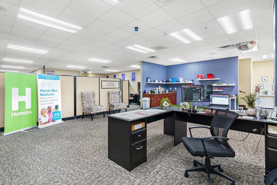 More Photos Of 1904 Thomas Ave, Leesburg Office For Sale