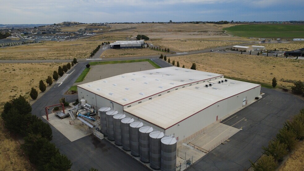 More Photos Of 8111 Keene Rd, West Richland Manufacturing For Sale
