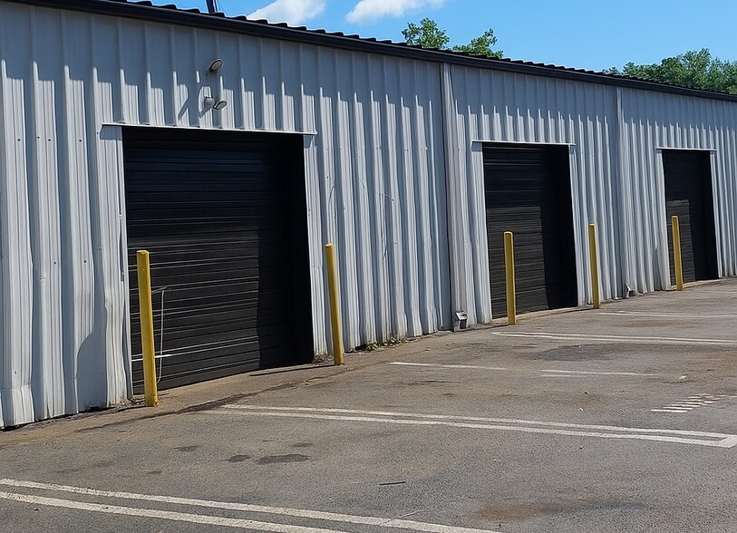 More Photos Of 2617 President Ave Ext, Tupelo Warehouse For Lease