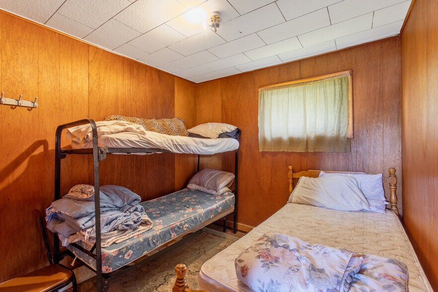 More Photos Of 356 King St, Fair Haven Marina For Sale