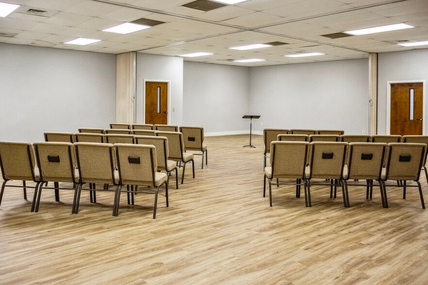 More Photos Of 4528 Rockbridge Rd, Stone Mountain Religious Facility For Sale