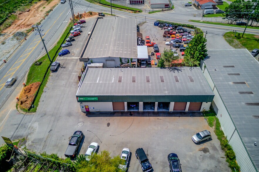 More Photos Of 5280 Atlanta Hwy, Alpharetta Auto Repair For Sale