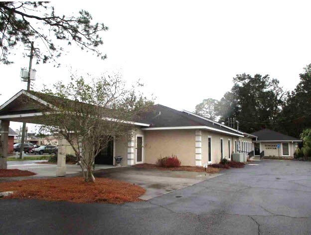 Primary Photo Of 2003 Alice St, Waycross Medical For Sale