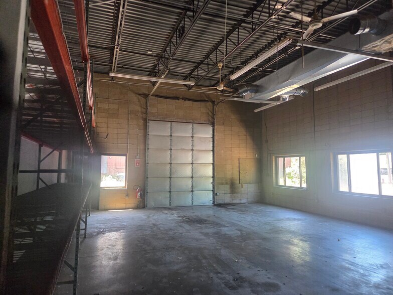 More Photos Of 20 Bonazzoli Ave, Hudson Land For Lease