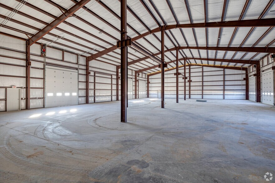 More Photos Of 14521 W I-20, Odessa Warehouse For Lease
