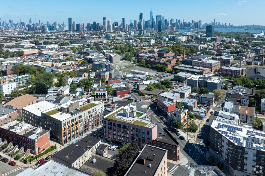 More Photos Of 500 Communipaw Ave, Jersey City Apartments For Lease