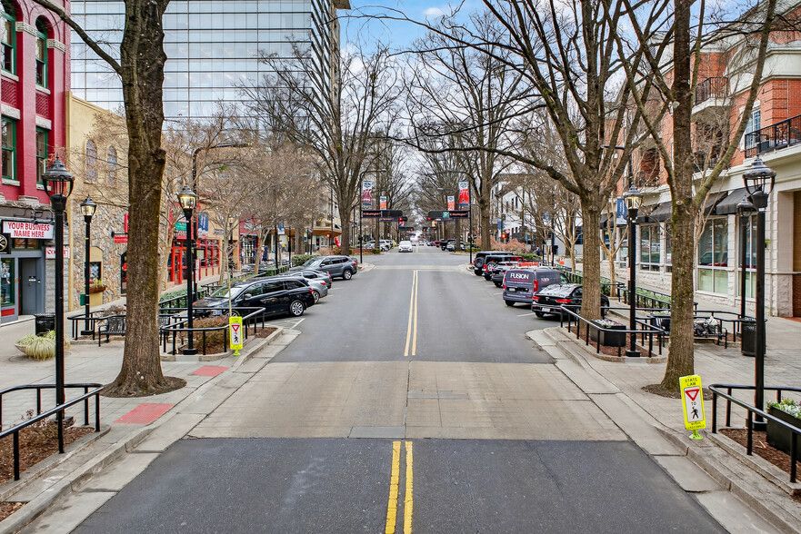 More Photos Of 20 S Main St, Greenville Storefront Retail Office For Lease
