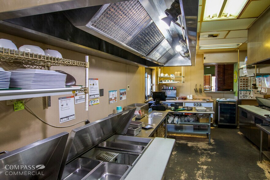 More Photos Of 62080 NE 27th St, Bend Restaurant For Sale