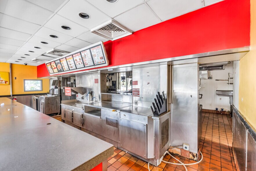 More Photos Of 7459 Lem Turner Rd, Jacksonville Fast Food For Sale