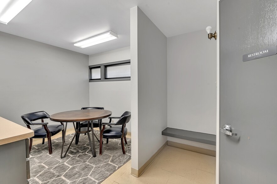 More Photos Of 1212 Clinic Dr, Tyler Healthcare For Sale