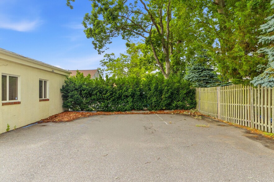 More Photos Of 2406 New Rd, Northfield Office For Sale