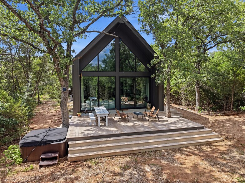 More Photos Of 6725 Rollins Rd, Granbury Specialty For Sale