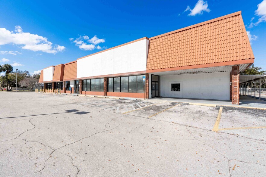 More Photos Of 820 Reid St, Palatka Unknown For Lease