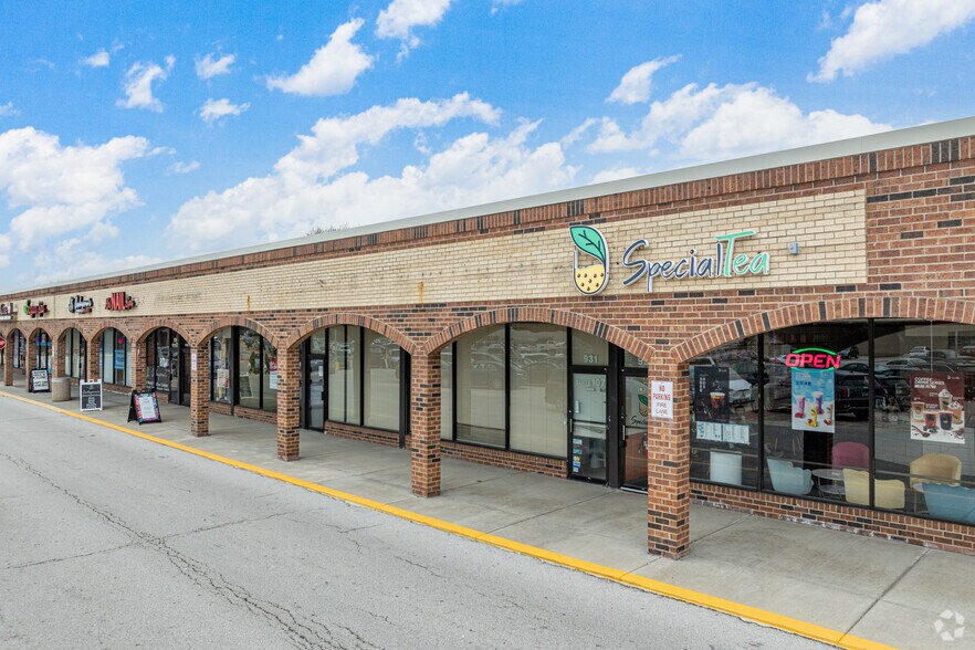 More Photos Of 931 W 75th St, Naperville Unknown For Sale