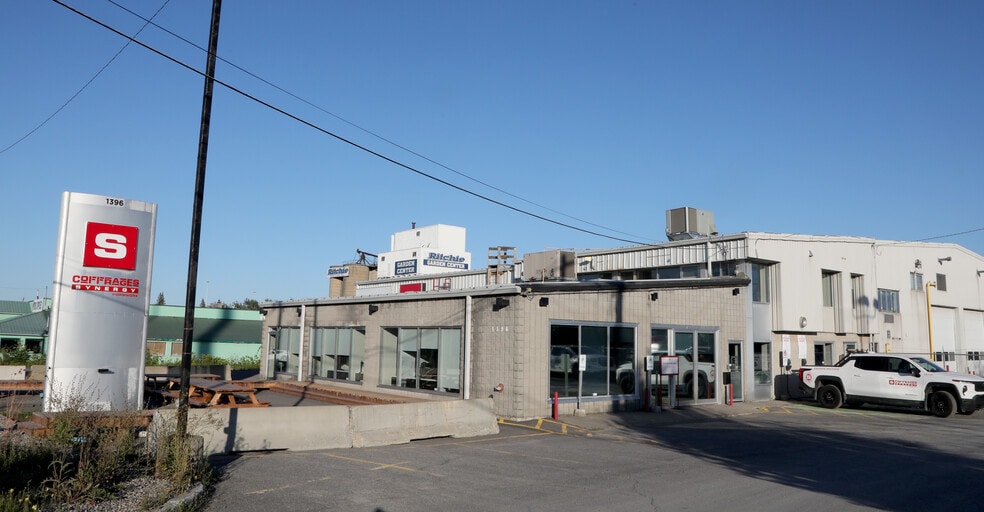 More Photos Of 1396 Windmill Ln, Ottawa Industrial For Sale