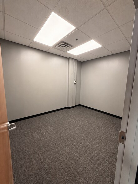 More Photos Of 10661 NE Nassau St, Blaine Warehouse For Lease