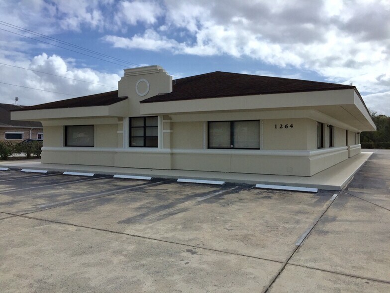 Primary Photo Of 1264 Malabar Rd SE, Palm Bay Medical For Sale