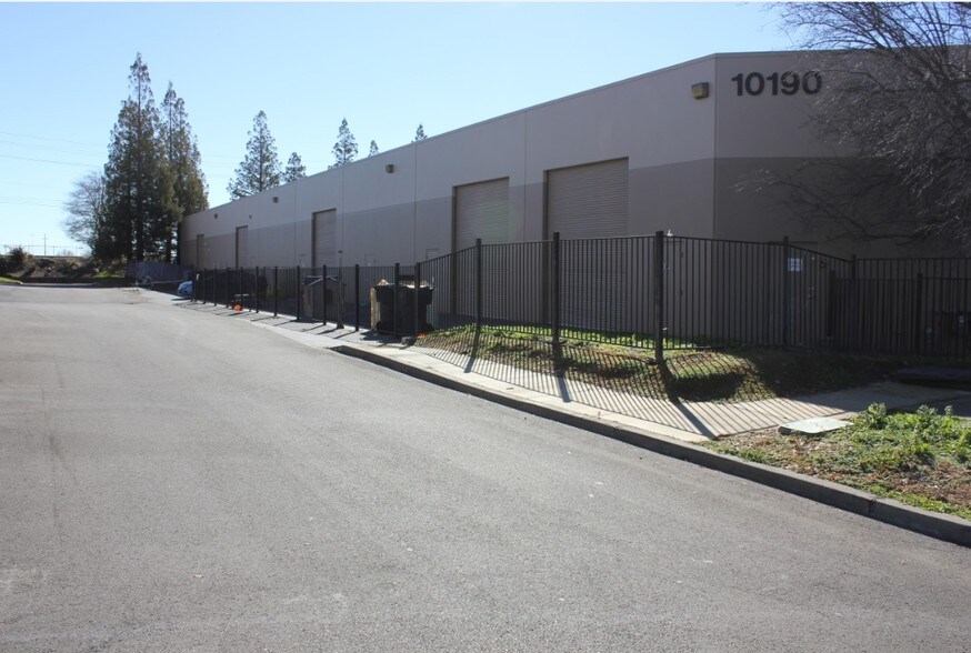 More Photos Of 10190 Systems Pky, Sacramento Flex For Sale