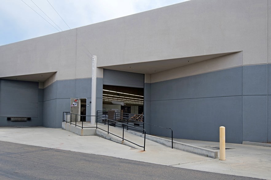 More Photos Of 630 Bay Blvd, Chula Vista Warehouse For Lease