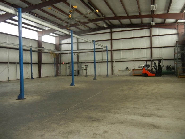 More Photos Of 501 Hickerson St, Conroe Unknown For Lease