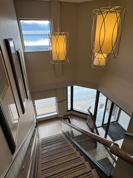 More Photos Of 21 Old Main St, Fishkill Office For Lease