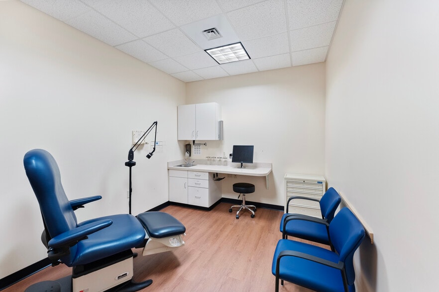 More Photos Of 265 Benton Dr, East Longmeadow Medical For Sale