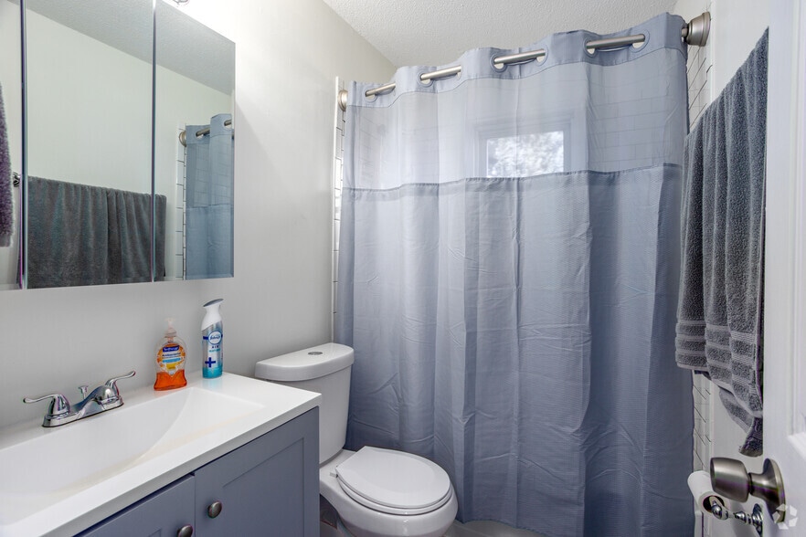 More Photos Of 421 Honeywood Ave, Charlotte Apartments For Sale