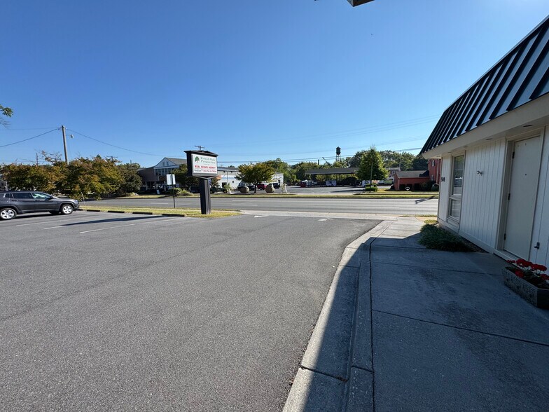 More Photos Of 508 N Commerce Ave, Front Royal Bank For Sale