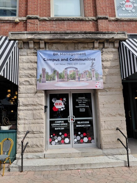 More Photos Of 100 Northwestern Ave, West Lafayette Apartments For Lease