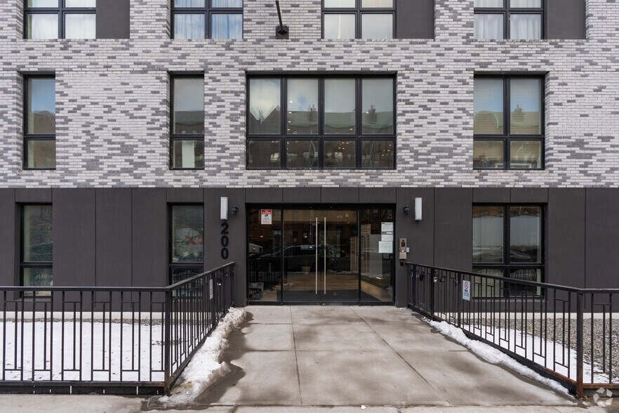More Photos Of 200 Linden Blvd, Brooklyn Apartments For Lease