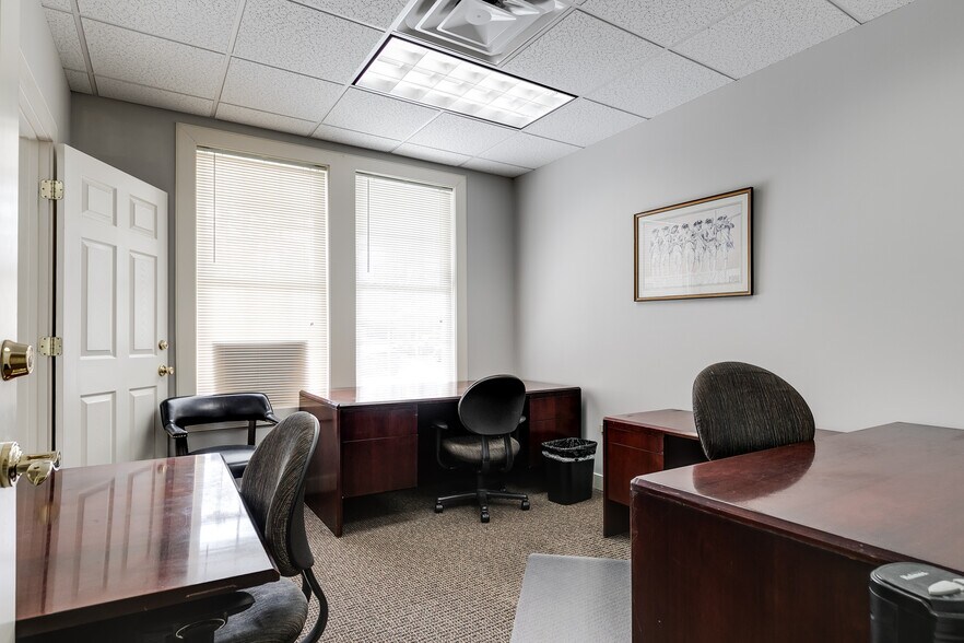More Photos Of 11533 Nuckols Rd, Glen Allen Medical For Sale