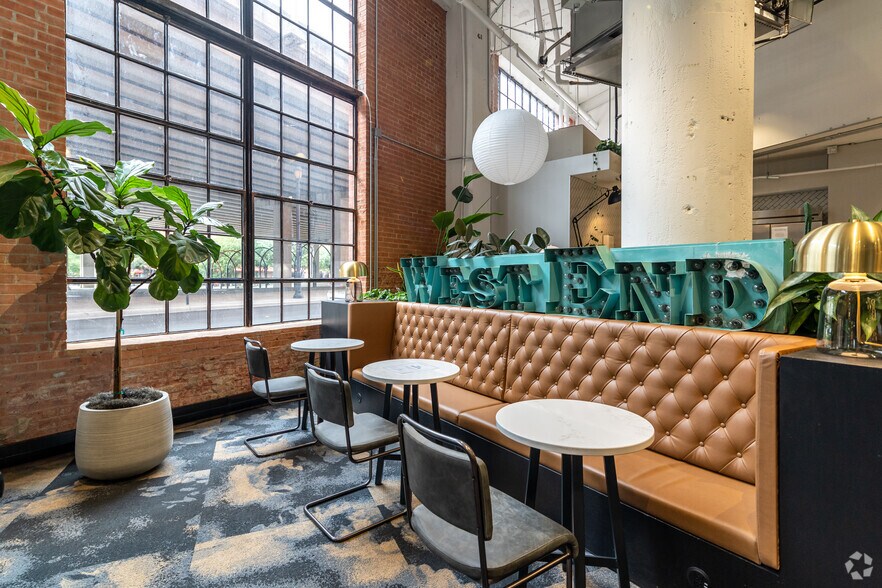 More Photos Of 603 Munger Ave, Dallas Office For Lease