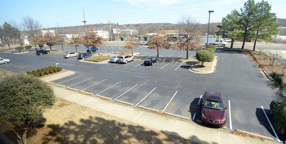 More Photos Of 3600 Wheeler Ave, Fort Smith Office For Sale