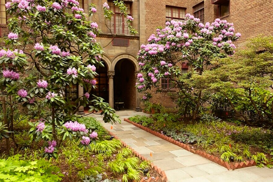 More Photos Of 115 E 67th St, New York Medical For Sale