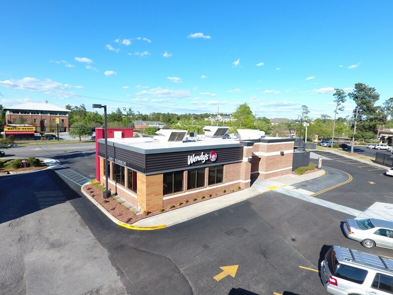 More Photos Of 9145 University Blvd, Charleston Fast Food For Sale
