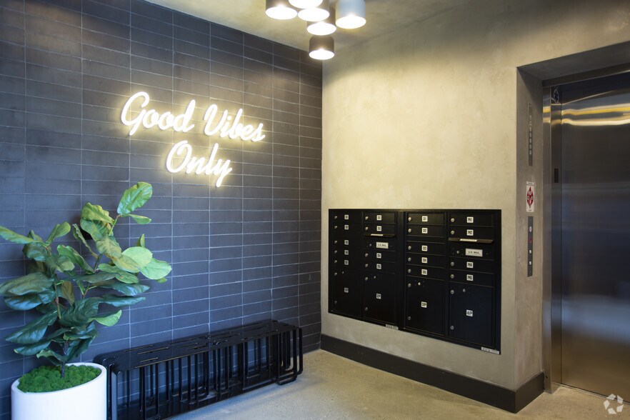 More Photos Of 3675 Dunn Dr, Los Angeles Apartments For Sale