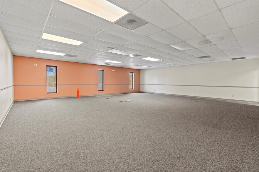 More Photos Of 167 Comfort Rd, Palatka Warehouse For Lease
