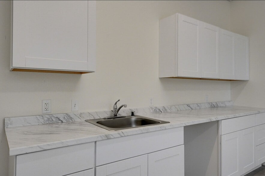 More Photos Of 10710-10890 South Rainbow Blvd, Las Vegas Unknown For Lease