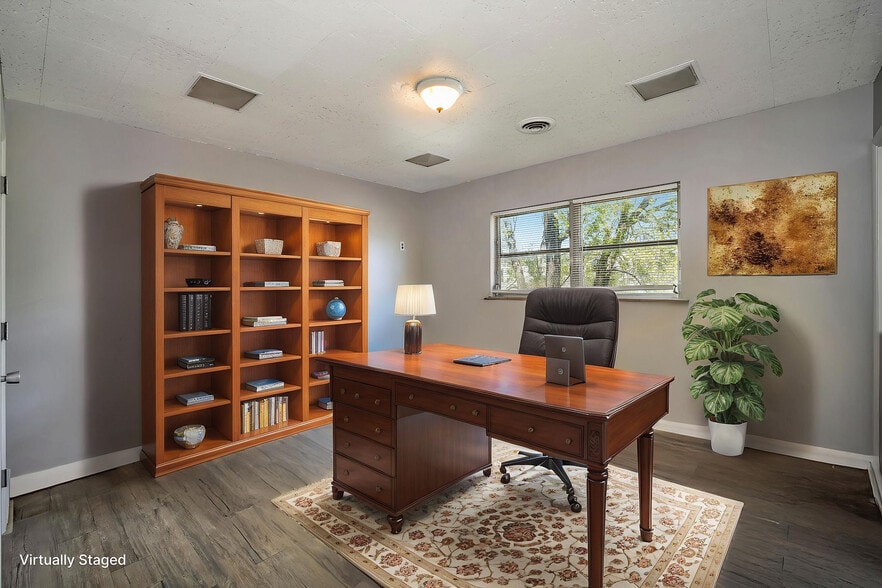 More Photos Of 2198 Losantiville Ave, Cincinnati Storefront Retail Office For Lease