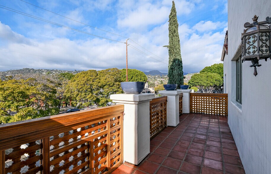 More Photos Of 820 E Montecito St, Santa Barbara Office Residential For Lease