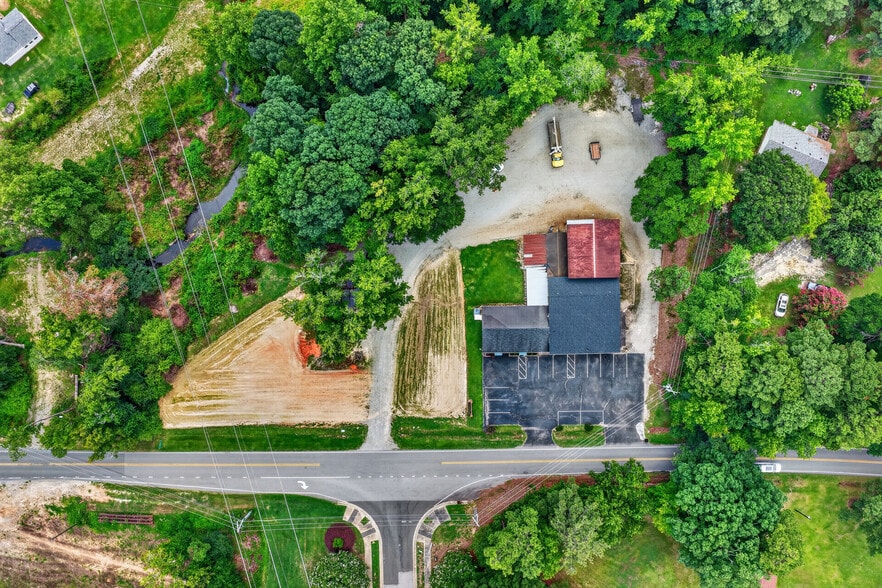 More Photos Of 409 Wagstaff Rd, Fuquay-Varina Manufacturing For Sale