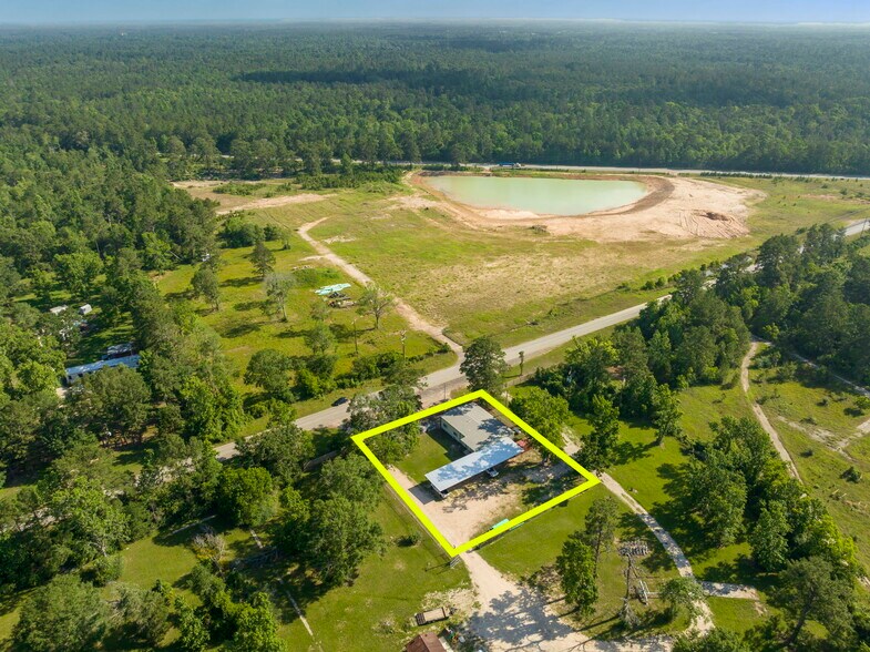 More Photos Of 13568 Oil Field Rd, Conroe Office Residential For Lease